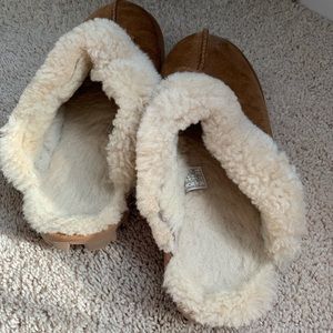 Ugg Slippers (Coquette)